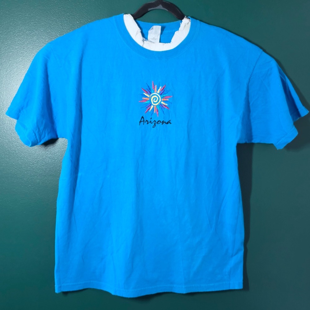 Gildan Arizona Souvenir T-Shirt Blue Embroidered Sun Graphic Mens XL Heavyweight